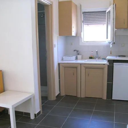 فندق Lofos - The Hill 2*