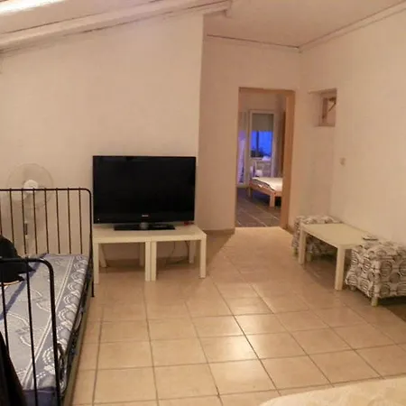 Lofos - The Hill فندق 2*