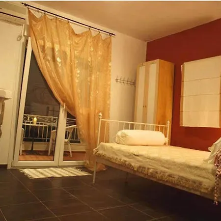 Lofos - The Hill 2* 伊奥斯乔拉