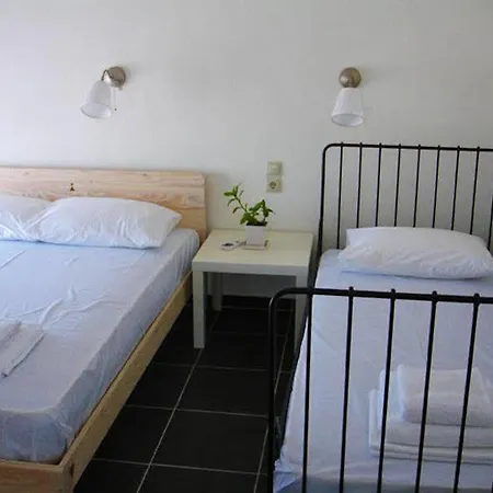 Lofos - The Hill 2* Chora