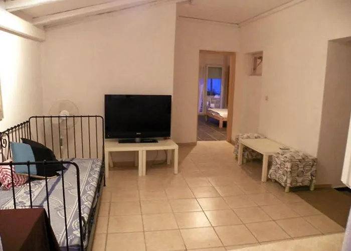 Lofos - The Hill Отель 2*