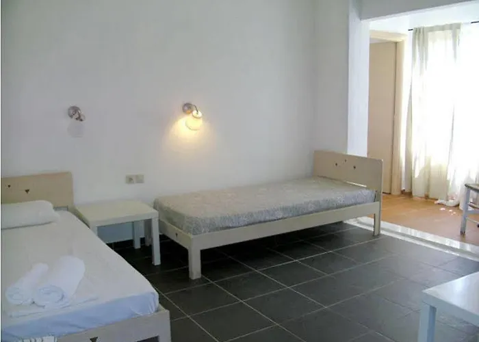 Lofos - The Hill 2* Иос